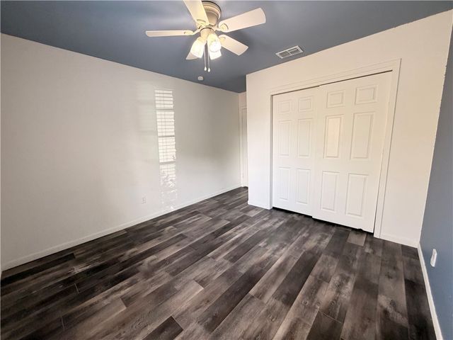 2310 Vialoux Dr, Corpus Christi, TX 78418