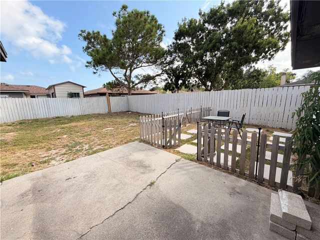 2310 Vialoux Dr, Corpus Christi, TX 78418