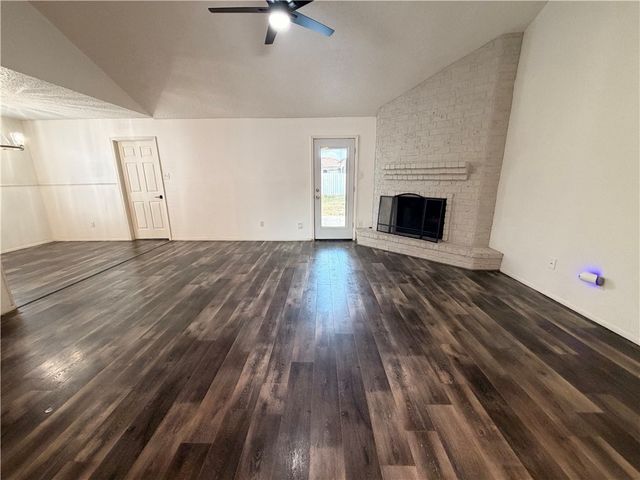 2310 Vialoux Dr, Corpus Christi, TX 78418