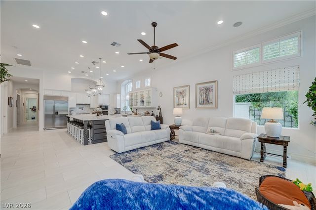 304 Covent Garden Court, Las Vegas, NV 89145