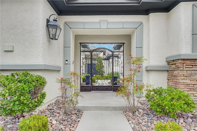 304 Covent Garden Court, Las Vegas, NV 89145