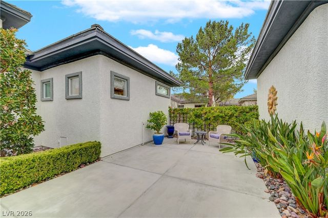 304 Covent Garden Court, Las Vegas, NV 89145