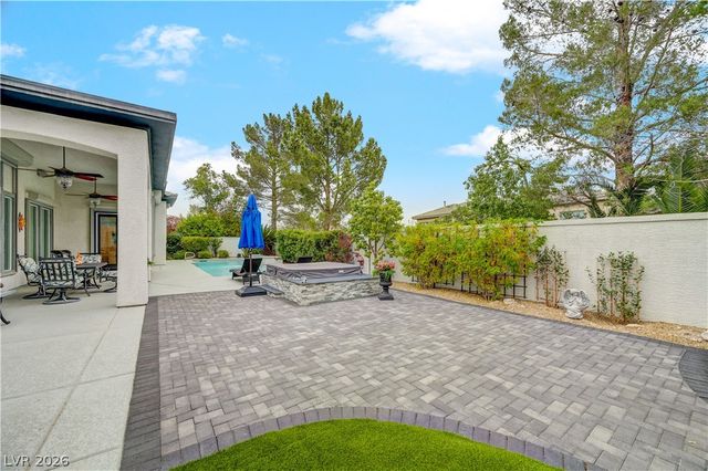 304 Covent Garden Court, Las Vegas, NV 89145