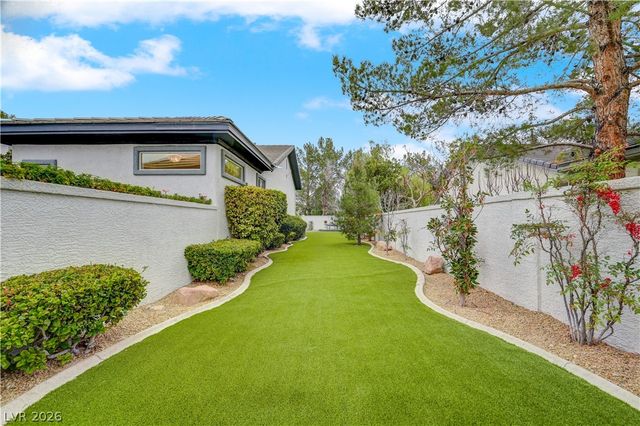 304 Covent Garden Court, Las Vegas, NV 89145