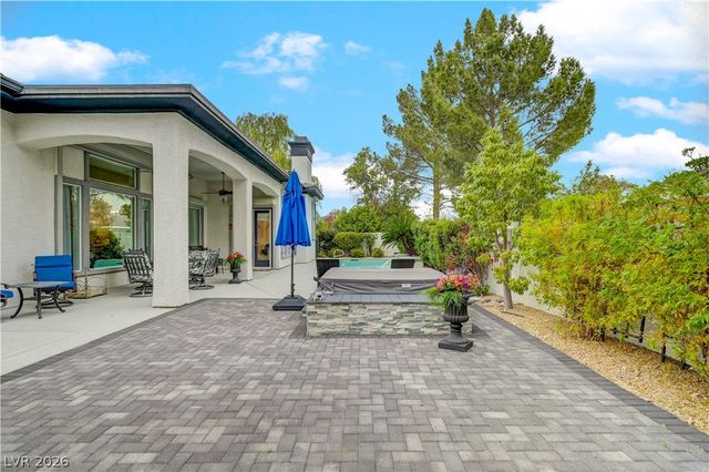 304 Covent Garden Court, Las Vegas, NV 89145