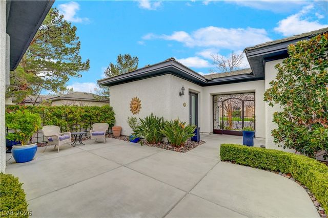 304 Covent Garden Court, Las Vegas, NV 89145