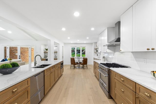 4446 Thunder Road, Dallas, TX 75244