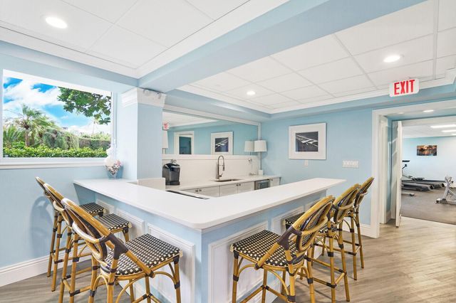 2505 S Ocean Boulevard 403, Palm Beach, FL 33480
