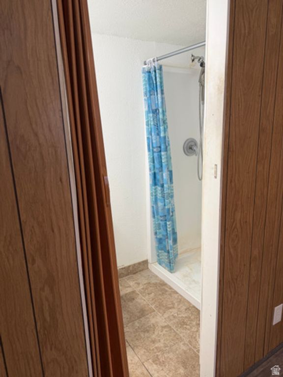 Image 6 of property listing at 5100 S 1050 W #E-37, Riverdale, UT 84405