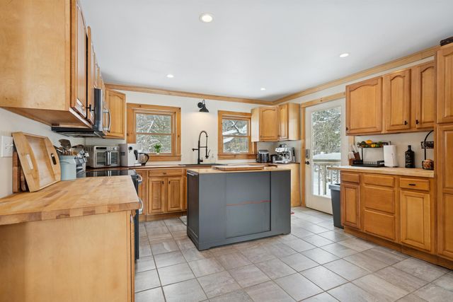 616 Vermont Route 110, Tunbridge, VT 05077