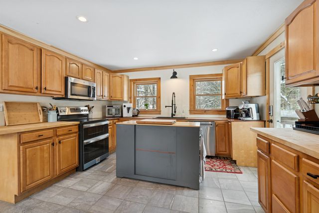 616 Vermont Route 110, Tunbridge, VT 05077