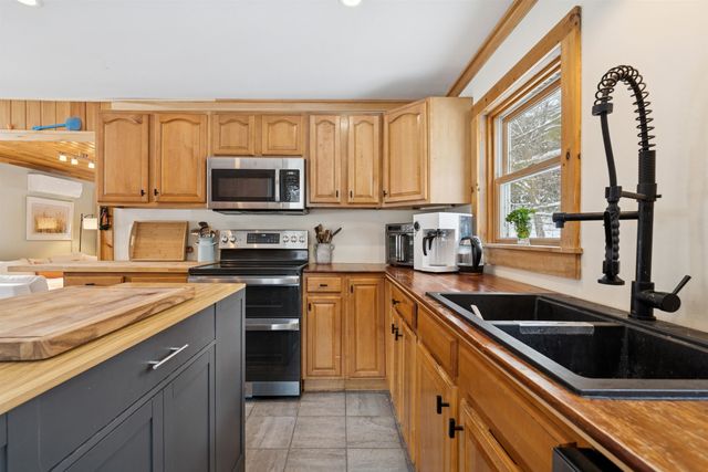 616 Vermont Route 110, Tunbridge, VT 05077