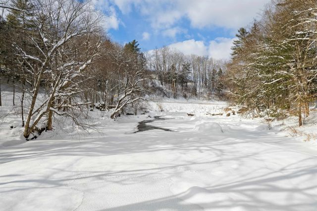 616 Vermont Route 110, Tunbridge, VT 05077