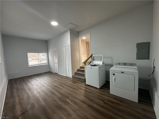 1610 Elmhurst LN, Portsmouth, VA 23701