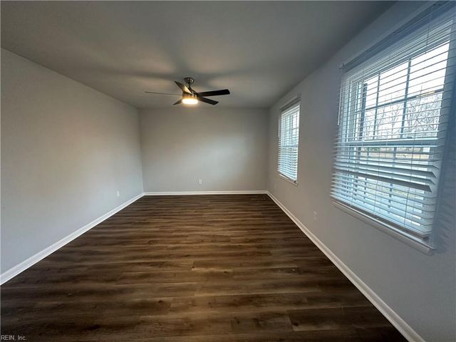 1610 Elmhurst LN, Portsmouth, VA 23701