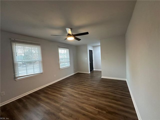 1610 Elmhurst LN, Portsmouth, VA 23701