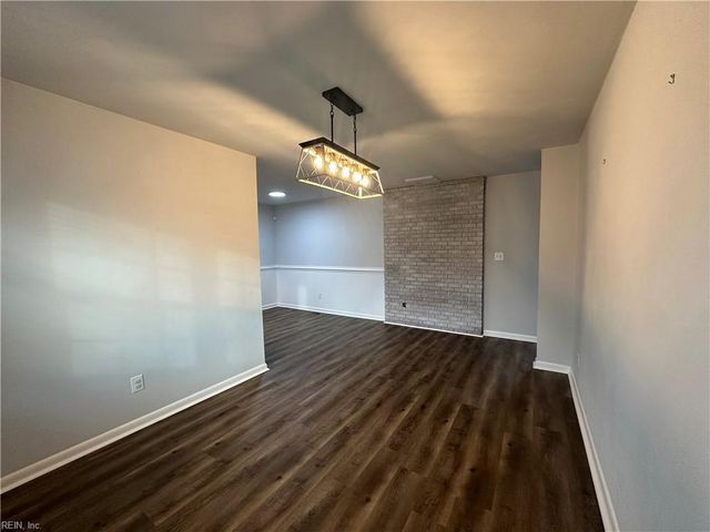 1610 Elmhurst LN, Portsmouth, VA 23701