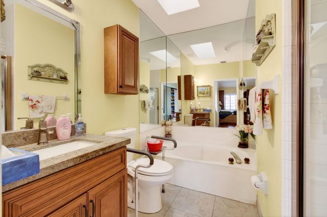 8316 Waterline Drive 102, Boynton Beach, FL 33472