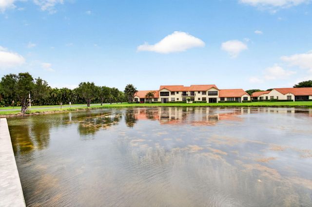 8316 Waterline Drive 102, Boynton Beach, FL 33472