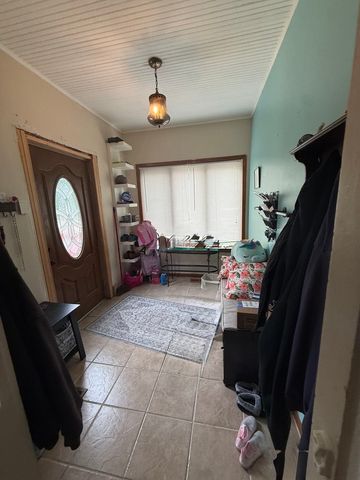 1682 Van Buren Avenue, Des Plaines, IL 60018