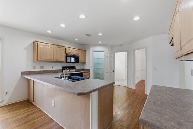 5133 Brittany Dr, Old Hickory, TN 37138