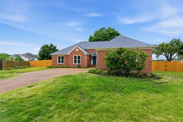 5133 Brittany Dr, Old Hickory, TN 37138