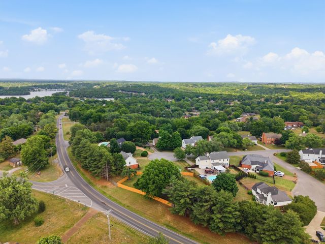 5133 Brittany Dr, Old Hickory, TN 37138