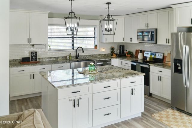 4343 Angela Drive, Marianna, FL 32446