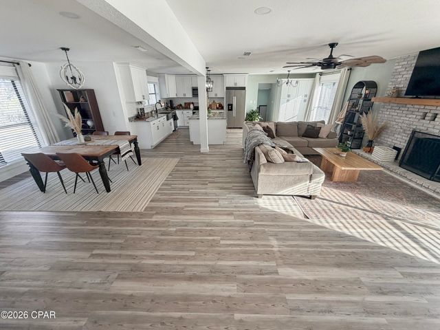 4343 Angela Drive, Marianna, FL 32446