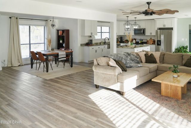 4343 Angela Drive, Marianna, FL 32446