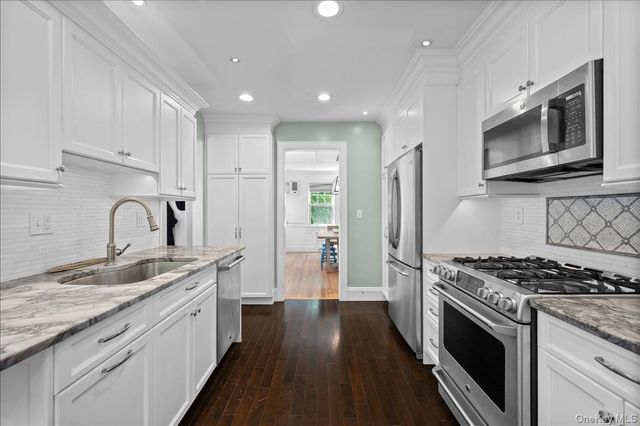 367 Old Mamaroneck Road, White Plains, NY 10605