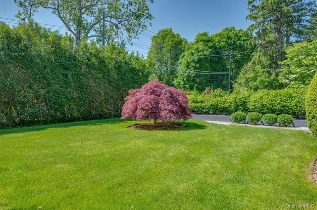 367 Old Mamaroneck Road, White Plains, NY 10605