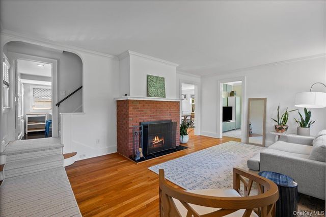 367 Old Mamaroneck Road, White Plains, NY 10605