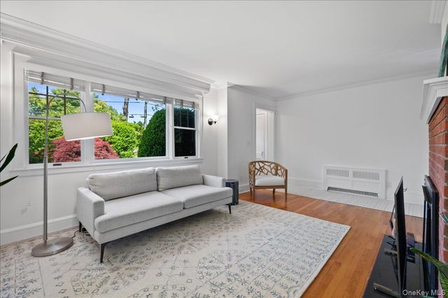 367 Old Mamaroneck Road, White Plains, NY 10605