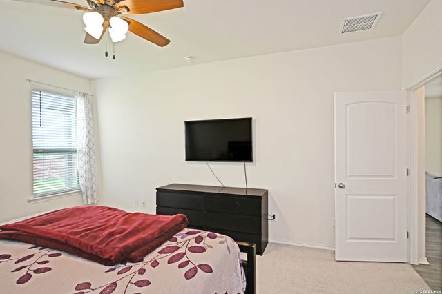 138 BUTTERCUP BND, New Braunfels, TX 78130