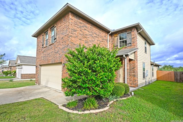 138 BUTTERCUP BND, New Braunfels, TX 78130