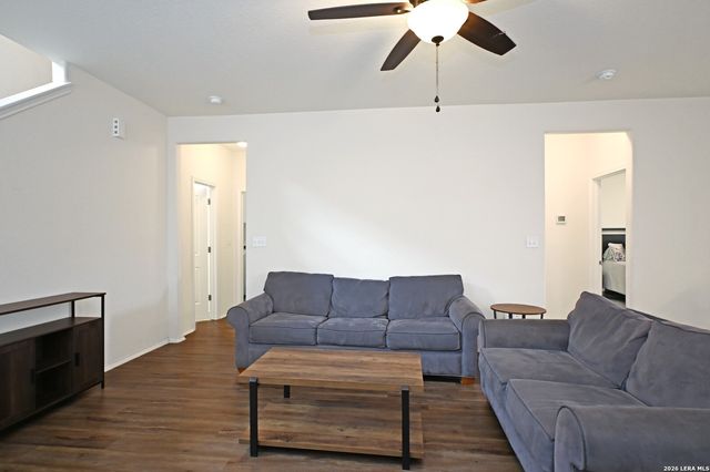 138 BUTTERCUP BND, New Braunfels, TX 78130