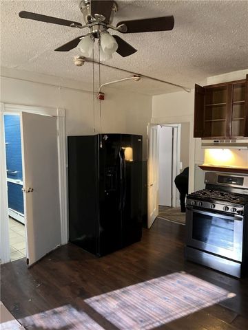 635 Park Avenue, Woonsocket, RI 02895