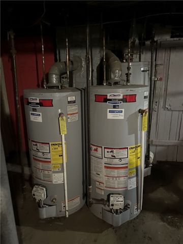 635 Park Avenue, Woonsocket, RI 02895