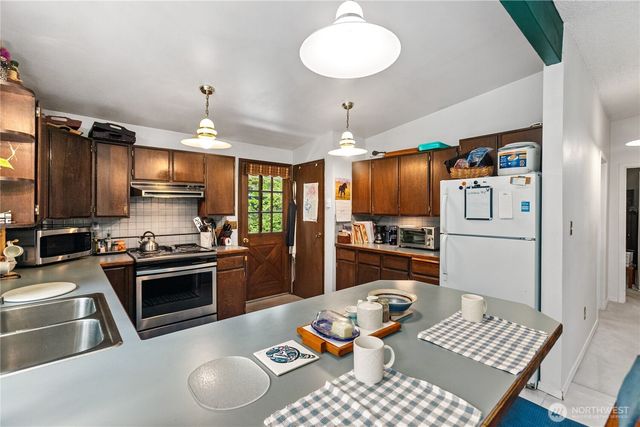 91 E Jack Pine Lane, Union, WA 98592