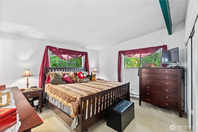 91 E Jack Pine Lane, Union, WA 98592