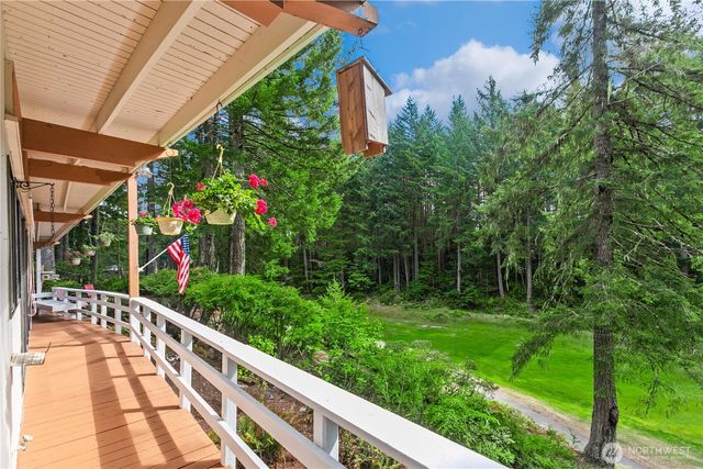 91 E Jack Pine Lane, Union, WA 98592