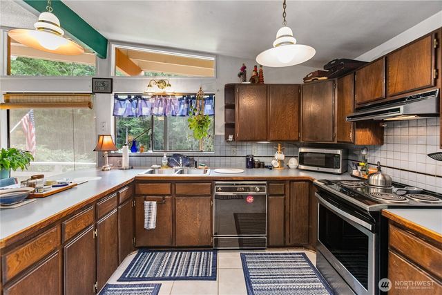 91 E Jack Pine Lane, Union, WA 98592