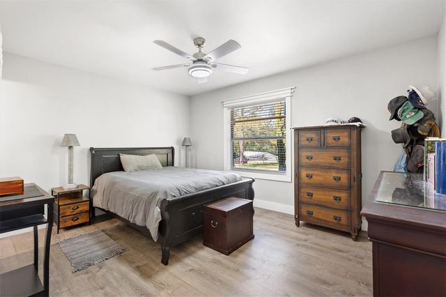37149 GRAYS AIRPORT ROAD, Lady Lake, FL 32159