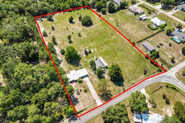 37149 GRAYS AIRPORT ROAD, Lady Lake, FL 32159