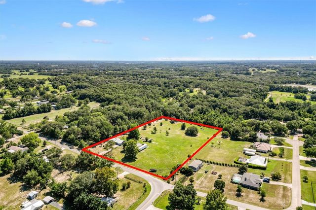 37149 GRAYS AIRPORT ROAD, Lady Lake, FL 32159