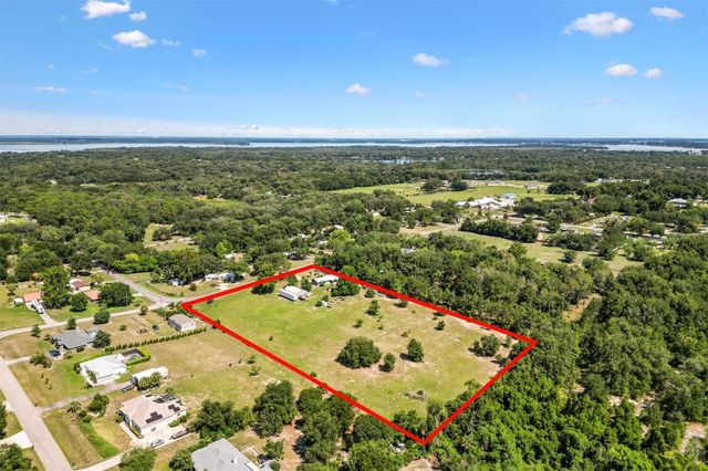 37149 GRAYS AIRPORT ROAD, Lady Lake, FL 32159
