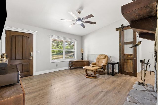 37149 GRAYS AIRPORT ROAD, Lady Lake, FL 32159