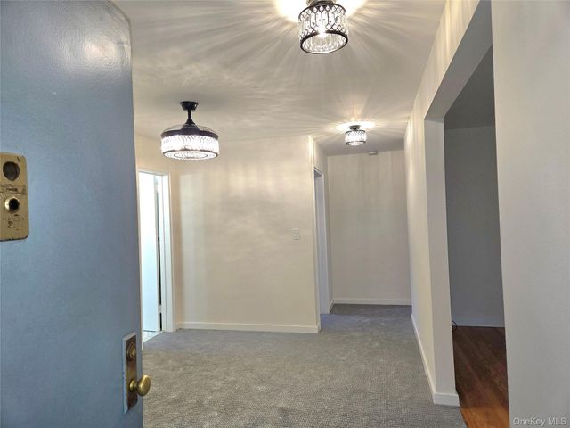 79 N Broadway D2, White Plains, NY 10603