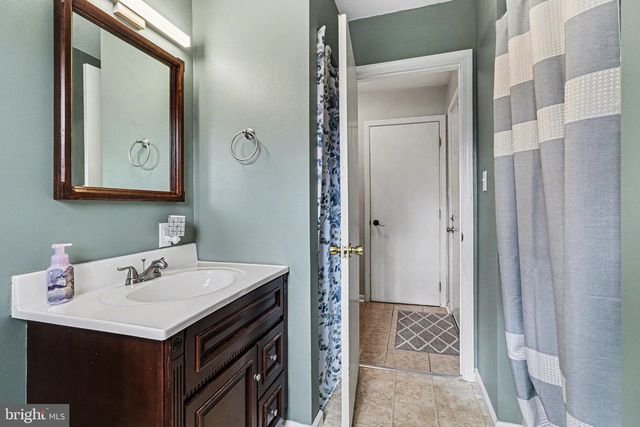 33 INGHAM DR, Stevens, PA 17578